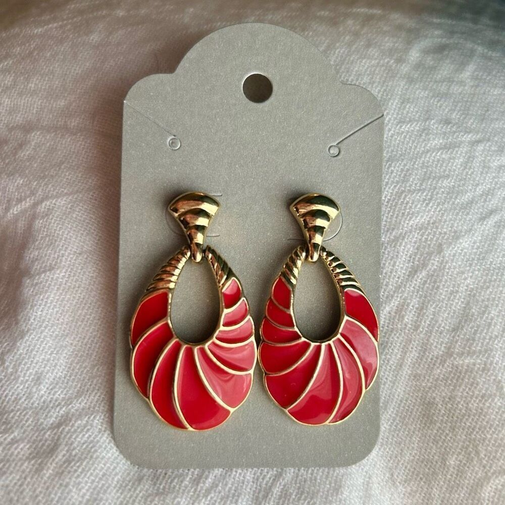 Vintage Trifari Door Knocker Gold Red Enamel Earrings